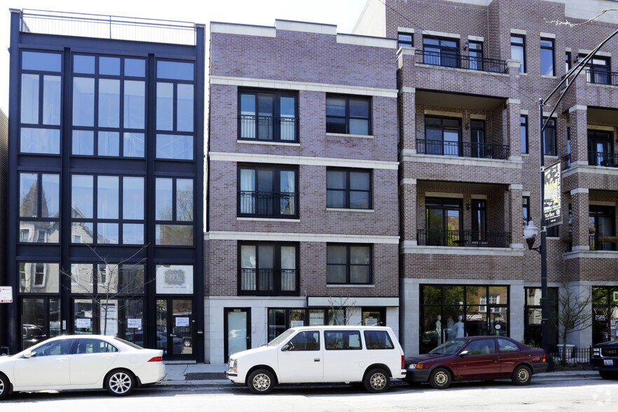 More Photos Of 2205 W Roscoe St, Chicago Storefront Retail Residential For Lease