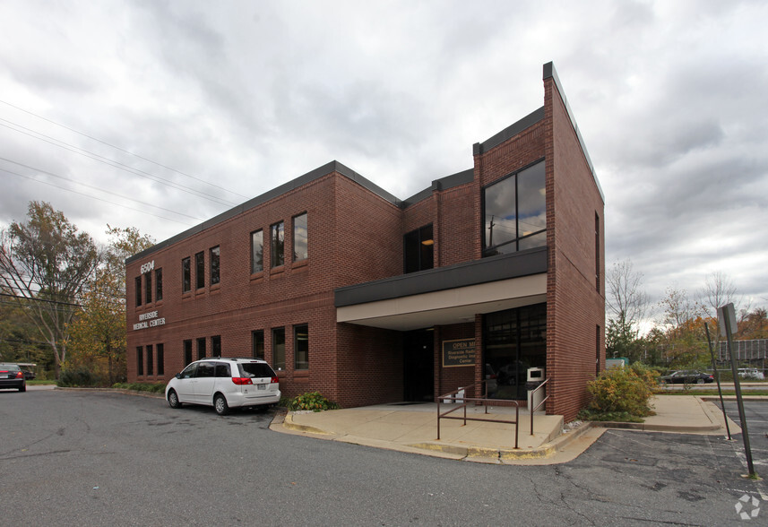 Primary Photo Of 6504 Kenilworth Ave, Riverdale Medical For Lease