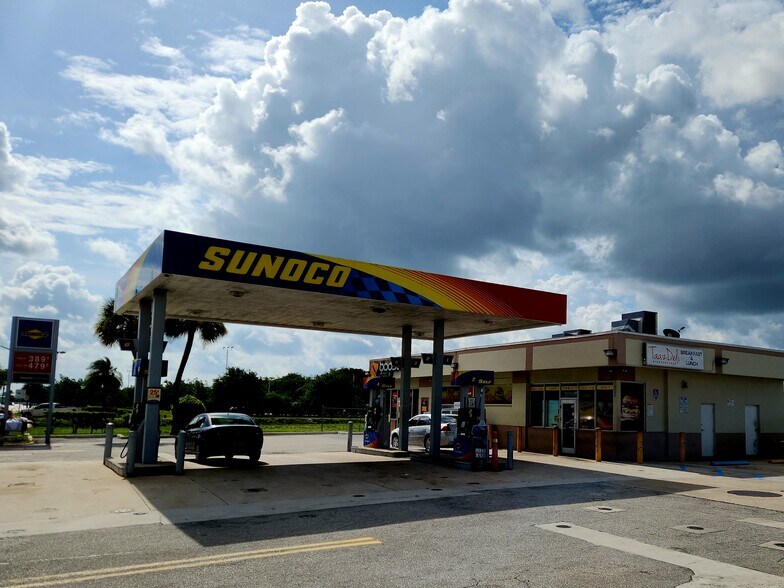 More Photos Of 1501 W Blue Heron Blvd, Riviera Beach Service Station For Sale
