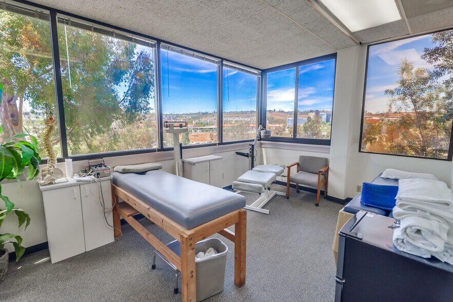 More Photos Of 2333 Camino del Rio S, San Diego Office For Sale