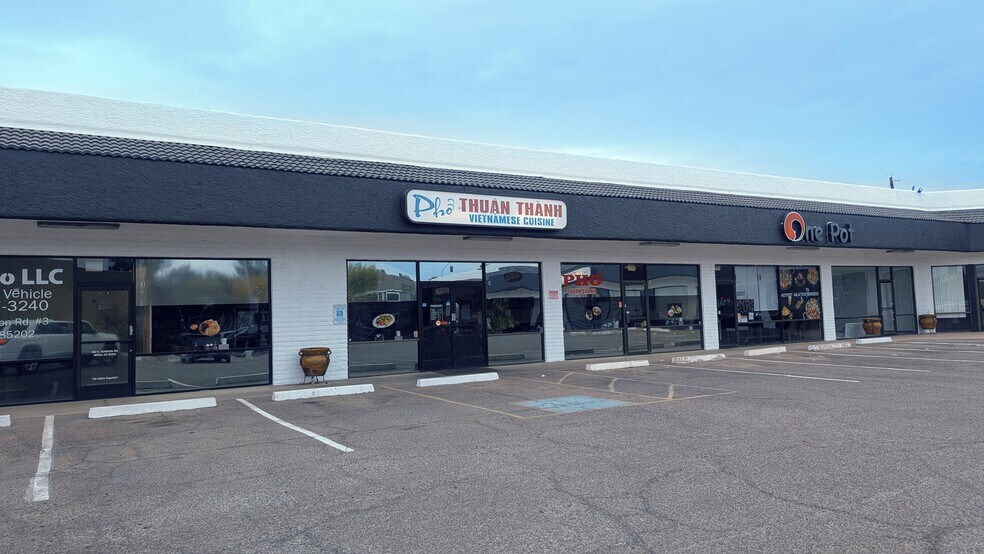 More Photos Of 502 S Dobson Rd, Mesa Storefront For Lease