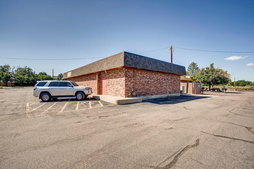 More Photos Of 7580 Sheridan Blvd, Westminster Storefront For Sale