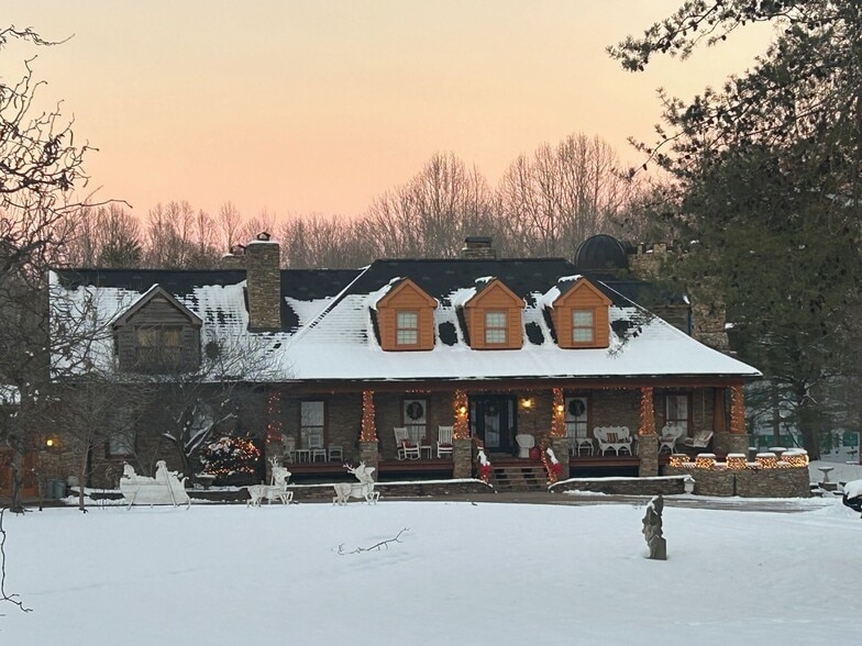 More Photos Of 1374 Peter Pond Rd, Ashland City Lodge Meeting Hall For Sale