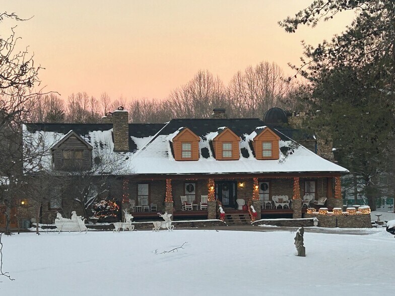 More Photos Of 1374 Peter Pond Rd, Ashland City Lodge Meeting Hall For Sale