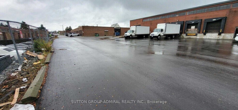 More Photos Of 205-215 Dolomite Dr, Toronto Warehouse For Sale