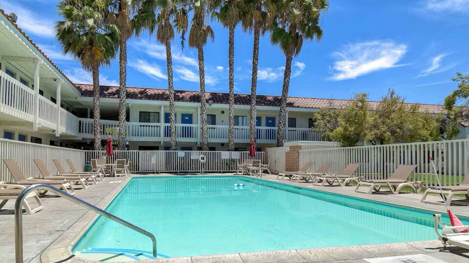More Photos Of 2470 S Garey Ave, Pomona Hotel For Sale