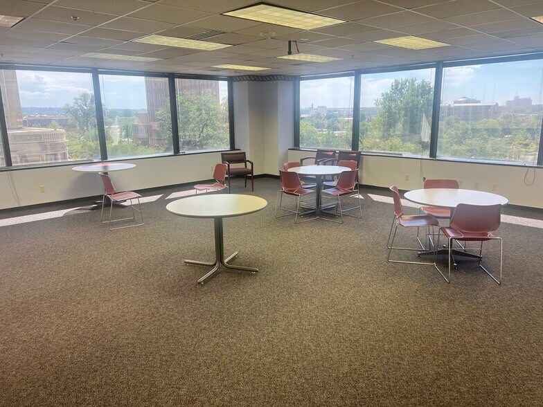 More Photos Of 2484 Washington Blvd, Ogden Office For Lease