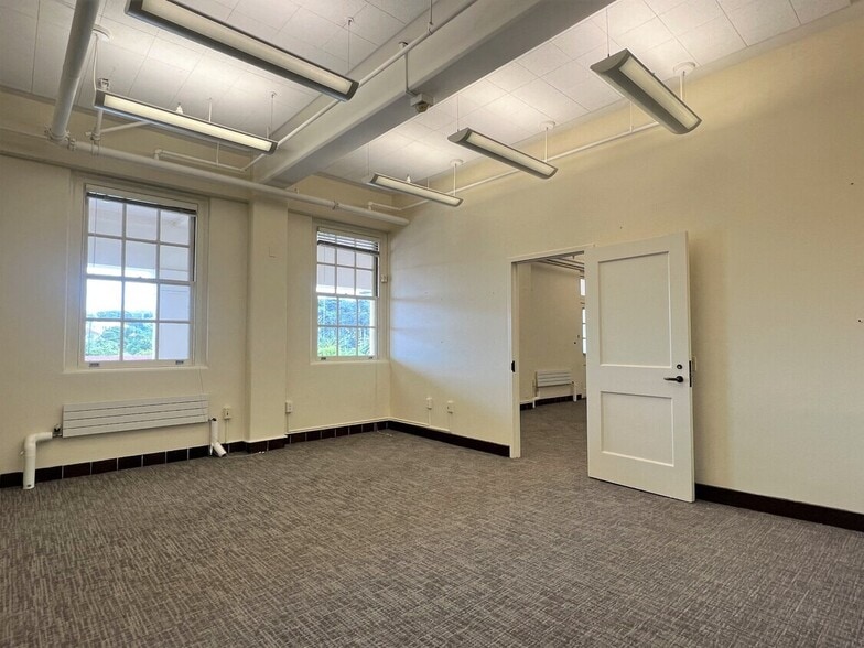 More Photos Of 220 Halleck St, San Francisco Office For Lease