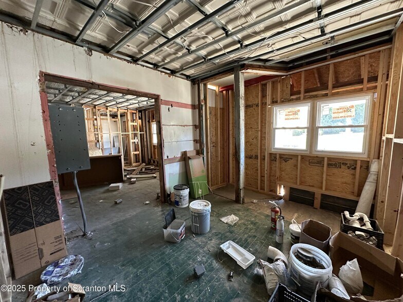 More Photos Of 433-439 Main Rd, Hanover Township General Retail For Sale