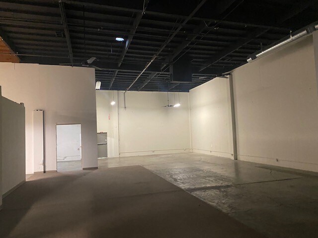 More Photos Of 654 Irwin St, San Rafael Service For Lease