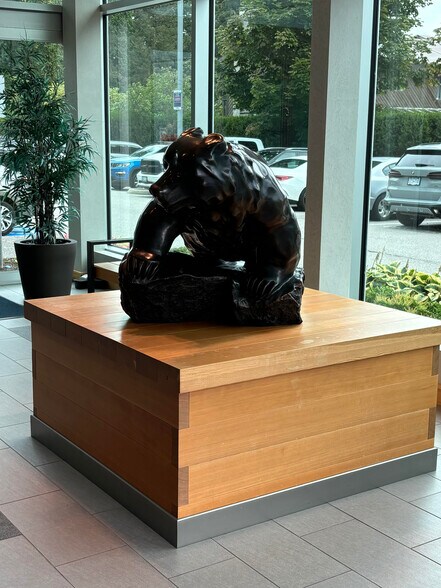 More Photos Of 2630 Croydon Dr, Surrey Medical For Sale