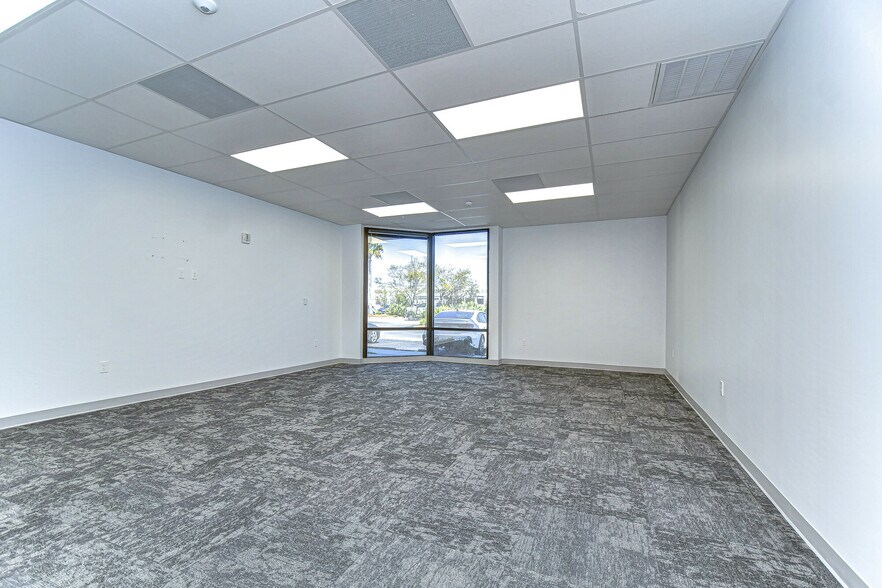 More Photos Of 10770 N 46th, Tampa Medical For Lease