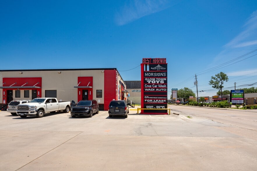 More Photos Of 9910-9970 Harwin Dr, Houston General Retail For Sale