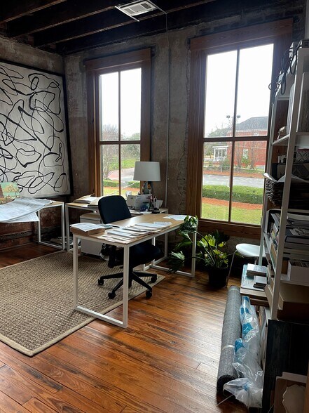 More Photos Of 830-840 High St, Macon-Bibb Office For Sale