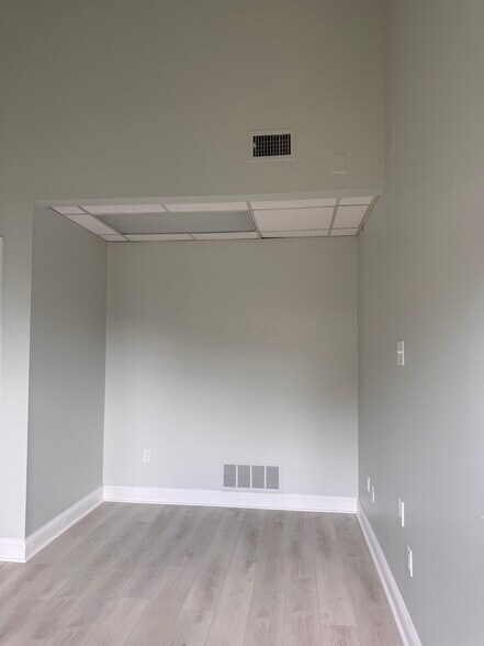More Photos Of 2301 E Evesham Rd, Voorhees Medical For Sale