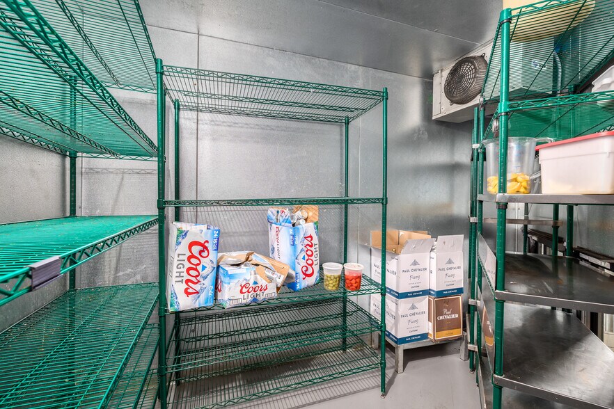 More Photos Of 2036-2046 Broadway, Denver Restaurant For Sale