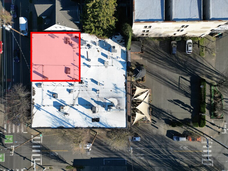 More Photos Of 18 NE 7th Ave, Portland Freestanding For Lease