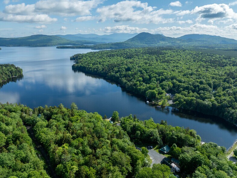 More Photos Of 15 Lower Wilson Pond Rd, Greenville Specialty For Sale