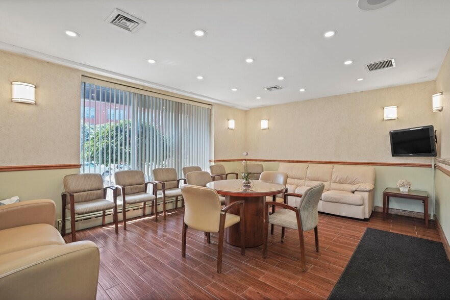 More Photos Of 72-41 Grand Ave, Flushing Medical For Lease