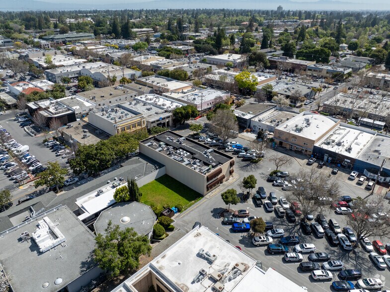 More Photos Of 1143 Crane St, Menlo Park Office For Lease