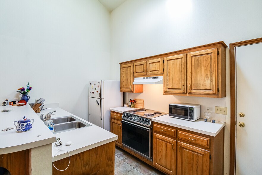 More Photos Of 319 S West St, Stillwater Multifamily For Sale