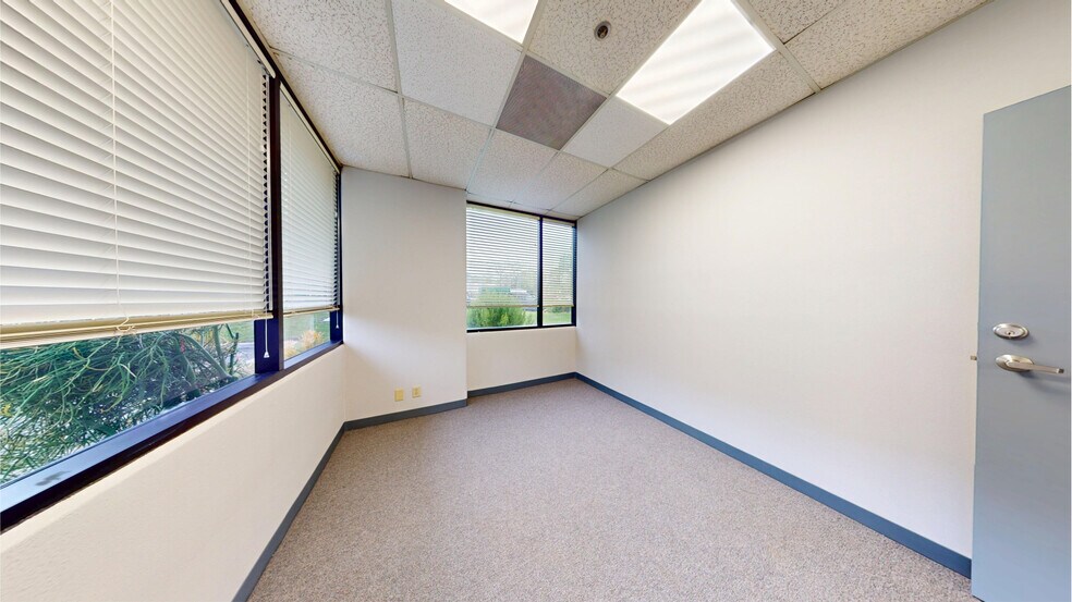 More Photos Of 1030 Calle Recodo, San Clemente Warehouse For Lease