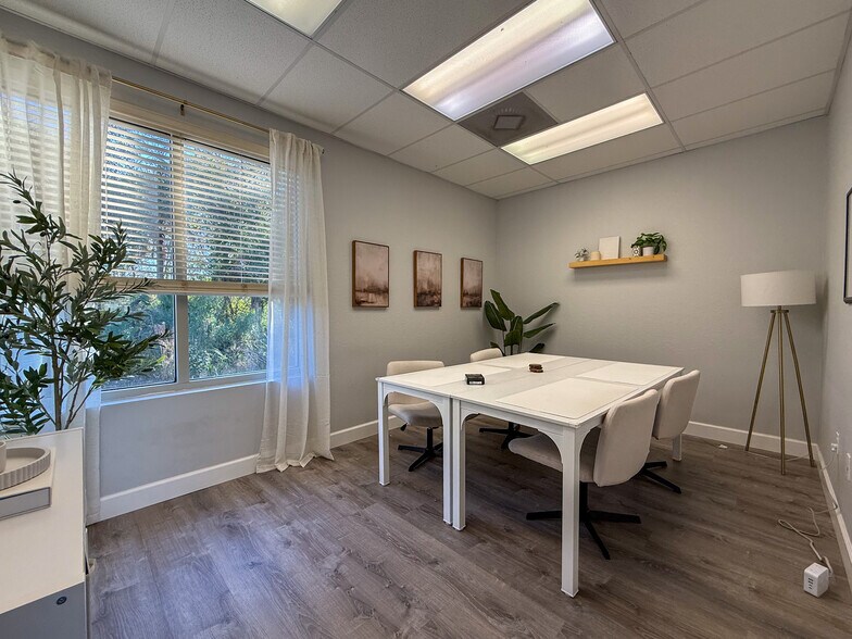 More Photos Of 2562 Commerce Pky, North Port Office For Lease