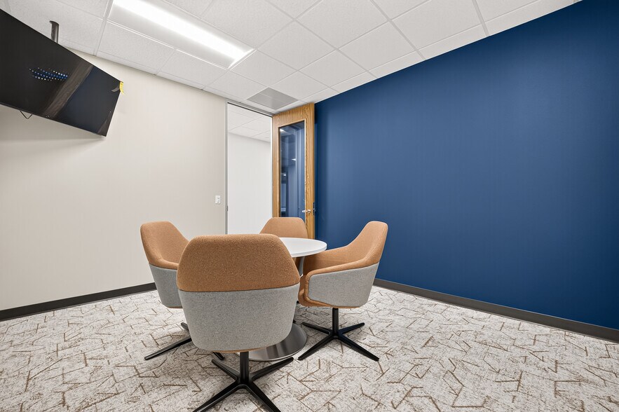 More Photos Of 9800 Richmond Ave, Houston Office For Lease