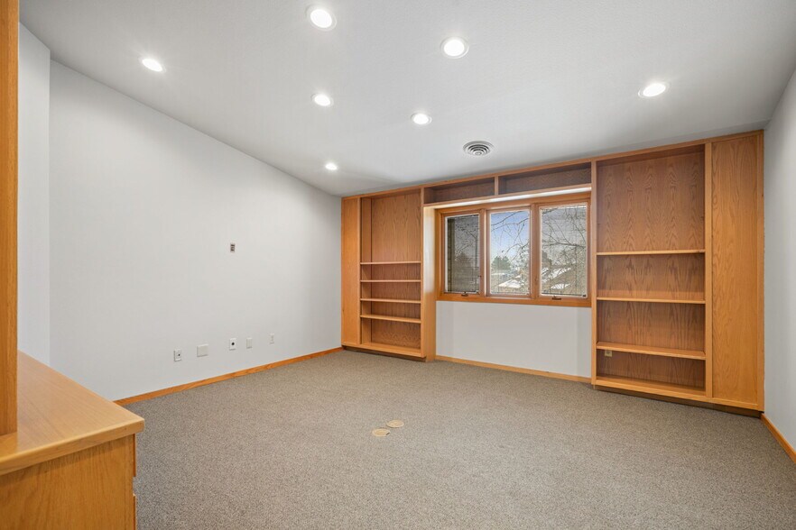 More Photos Of 375 E Horsetooth Rd, Fort Collins Office Residential For Lease