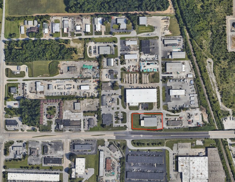 More Photos Of 5231 Ivy Tech Dr, Indianapolis Warehouse For Lease