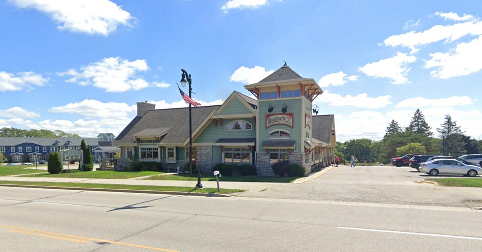 More Photos Of S67W14831 Janesville Rd, Muskego Bar For Sale