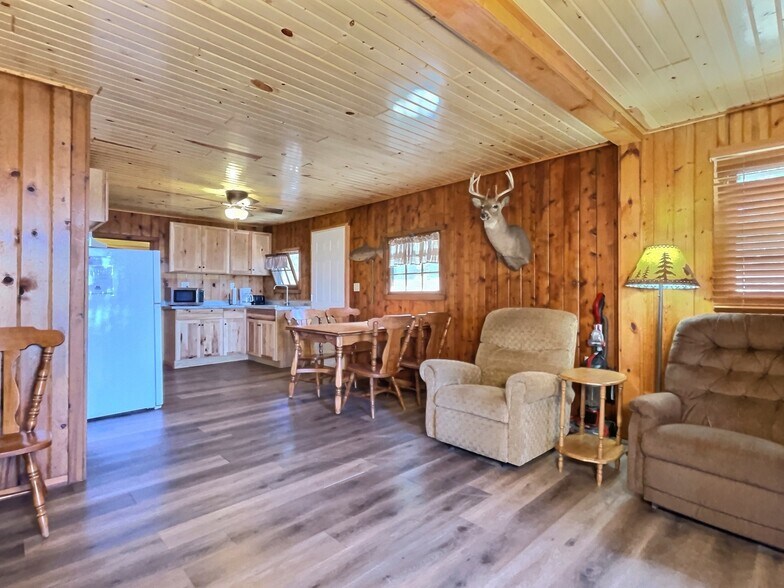 More Photos Of 8475 Hillcrest Ln, Saint Germain Hotel For Sale