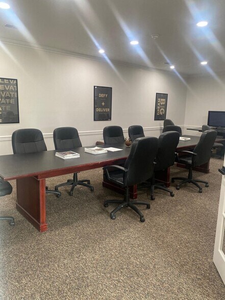 More Photos Of 97 C Michael Davenport Blvd, Frankfort Medical For Lease