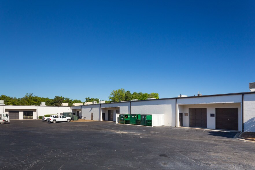 More Photos Of 2121 New Market Pky SE, Marietta Flex For Lease