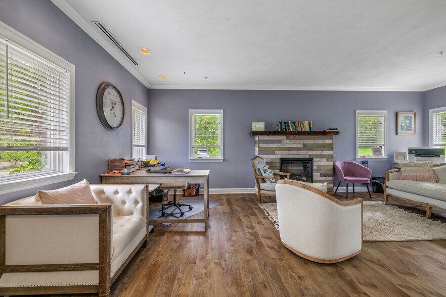 More Photos Of 1841 Universal Rd, Pittsburgh Office For Sale