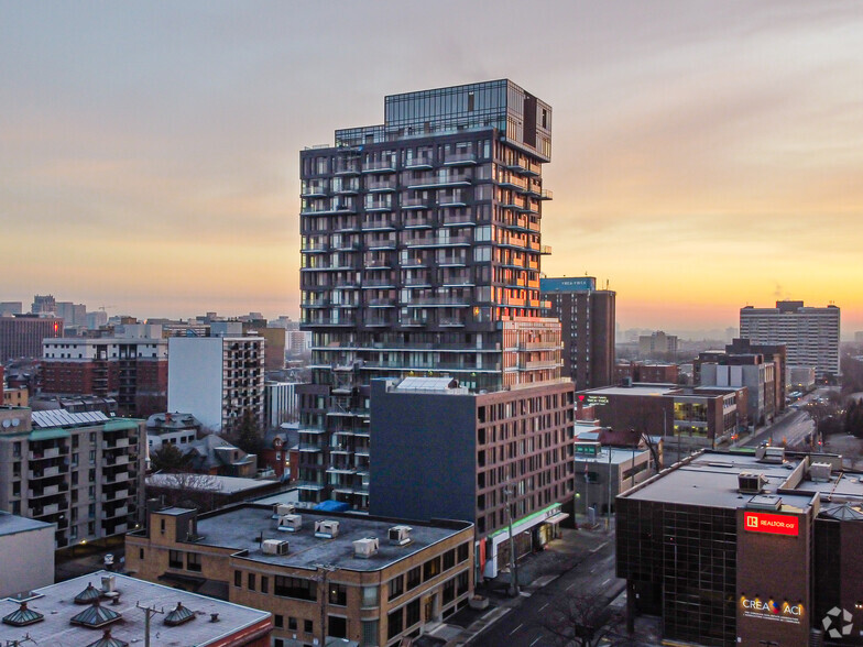 Primary Photo Of 203 Catherine St, Ottawa Apartments For Lease