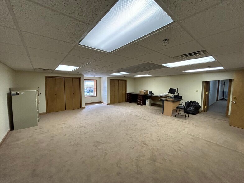 More Photos Of 198 George St, Beckley Research And Development For Lease