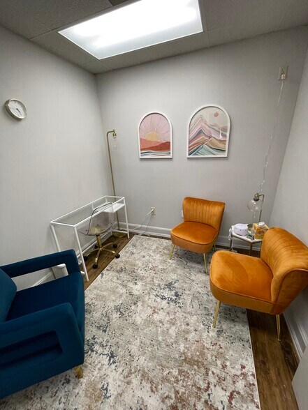 More Photos Of 200 N Main St, Greenville Office Residential For Lease