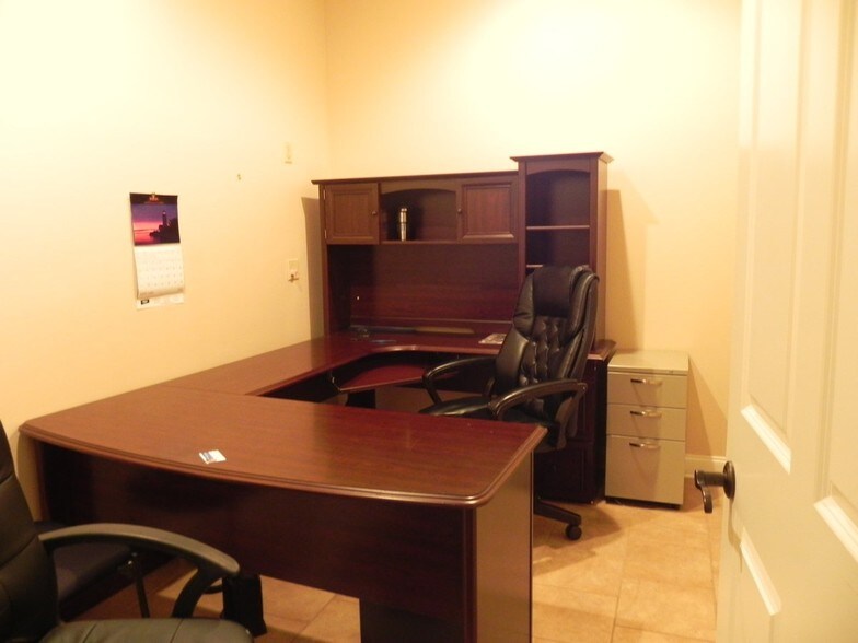 More Photos Of 4451 Bluebonnet Blvd, Baton Rouge Office For Lease