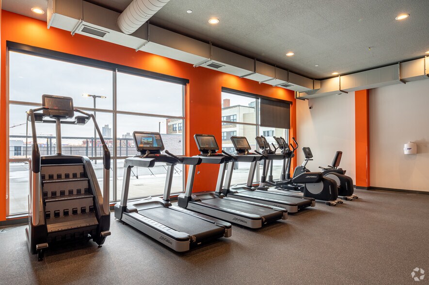 More Photos Of 811 Washington Ave S, Minneapolis Apartments For Lease