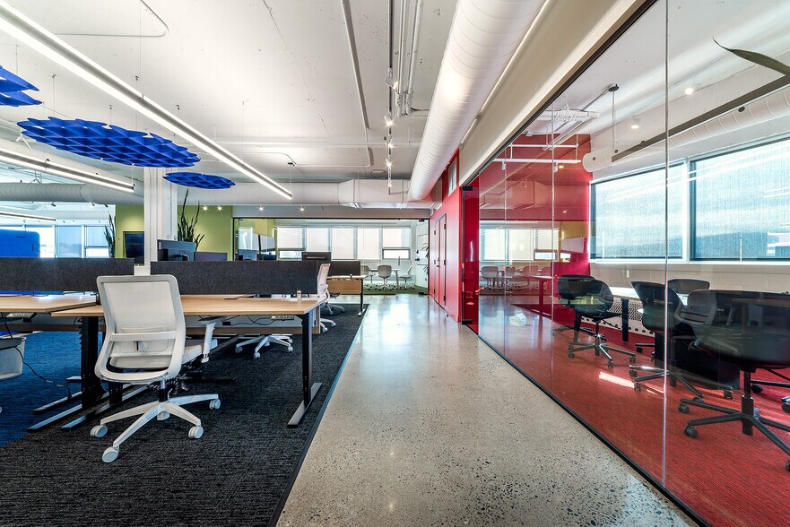 More Photos Of 90 Rue Beaubien O, Montréal Office For Lease