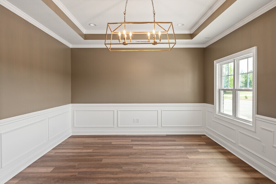 More Photos Of 1060 Garland Dr, Bogart Unknown For Lease
