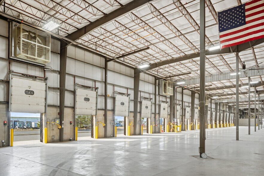 More Photos Of 10110 Aero Rd, Cheney Distribution For Lease