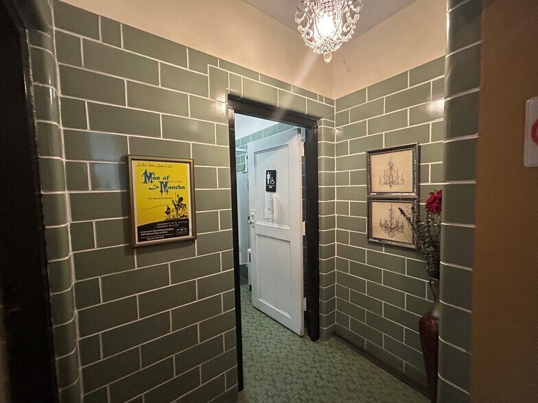 More Photos Of 1000 Osborne St, Saint Marys Manufacturing For Sale