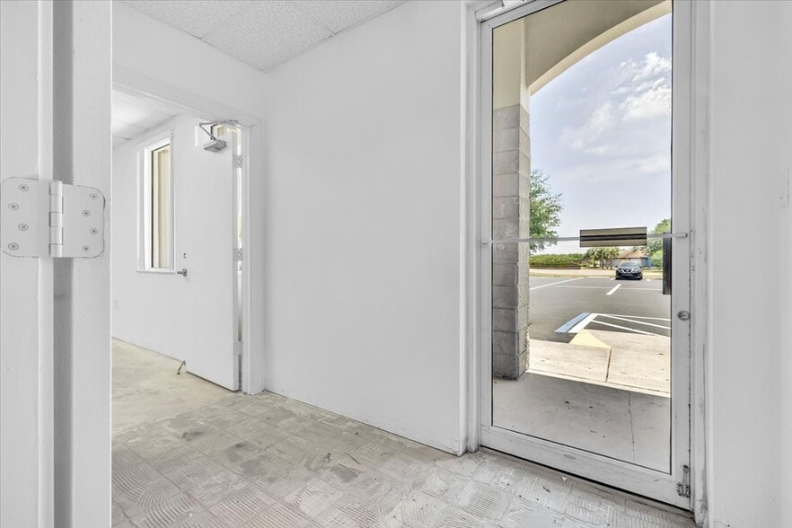 More Photos Of 3300 Tamiami Trl, Port Charlotte Medical For Sale