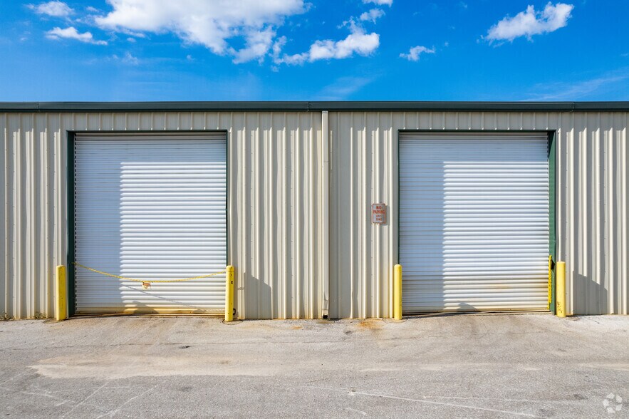 More Photos Of 1400 L and R Industrial Blvd, Tarpon Springs Unknown For Lease