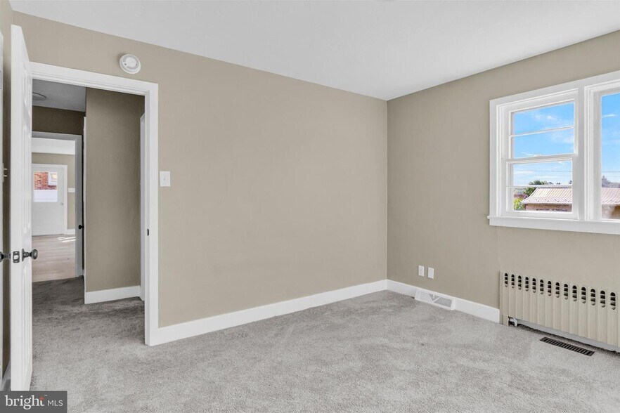 More Photos Of 4070 W Market St, York Office For Sale