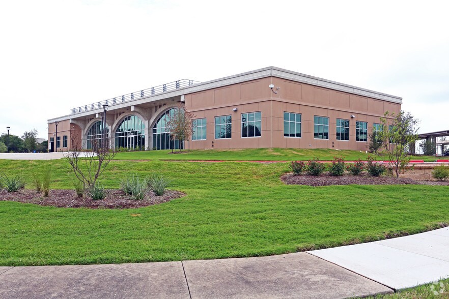 Primary Photo Of 5811 Trade Center Dr, Austin Office For Sale