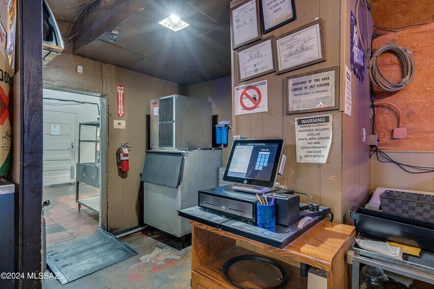 More Photos Of 3000 S Mission Rd, Tucson Storefront Retail Residential For Sale