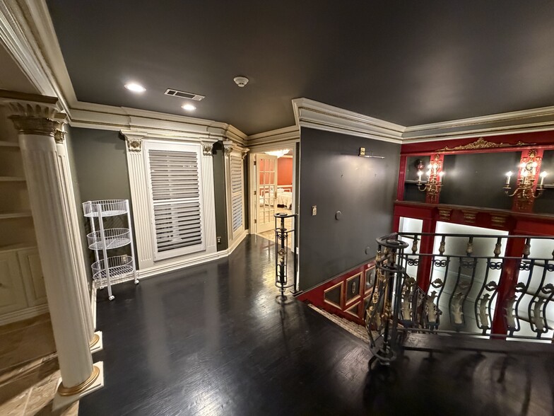 More Photos Of 4645 Tinker Diagonal St, Oklahoma City Loft Creative Space For Sale